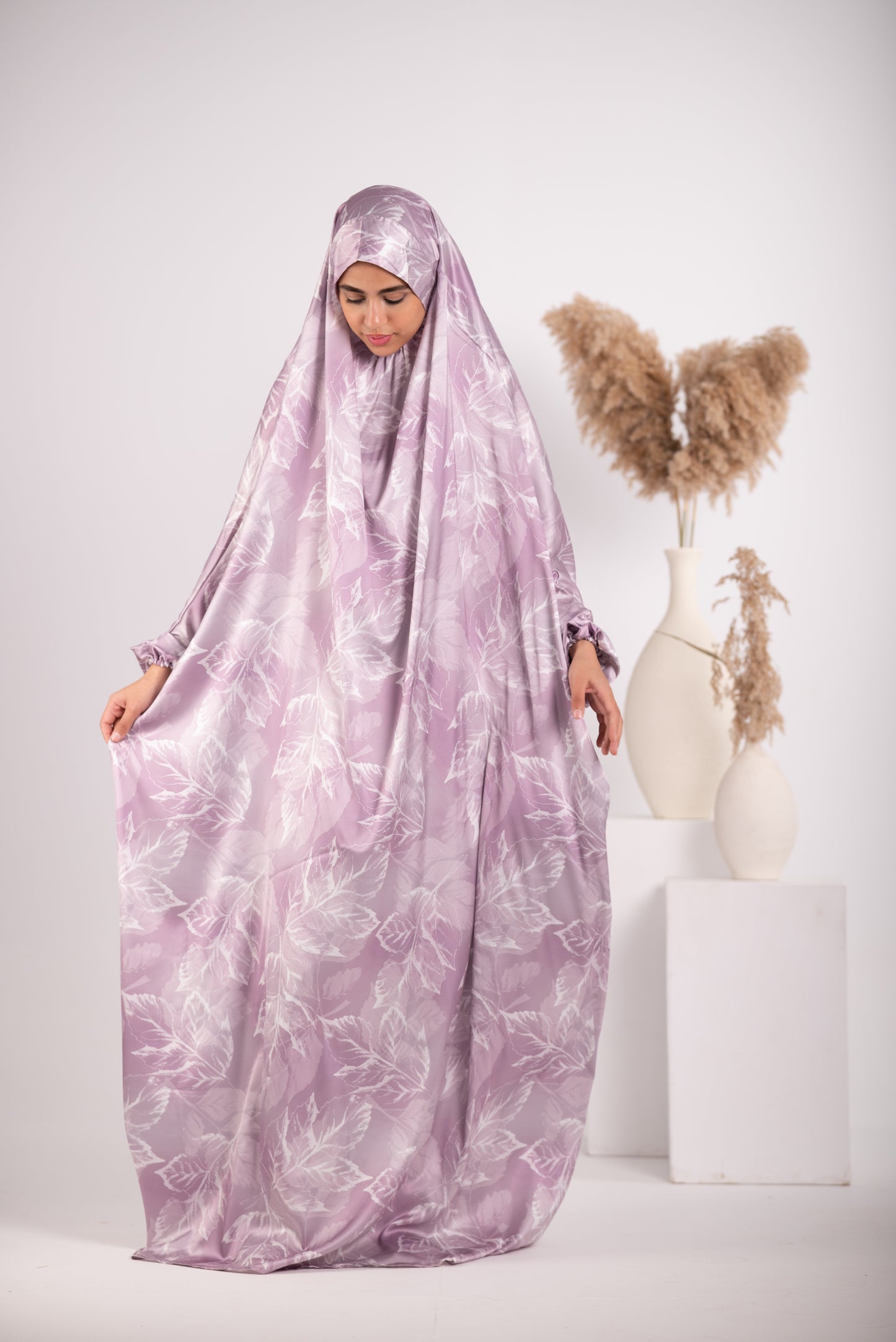 Satin Cap esdal with sleeves (light purple)