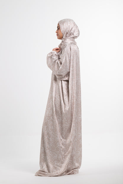 Delicate lace dream silk satin esdal with bandana