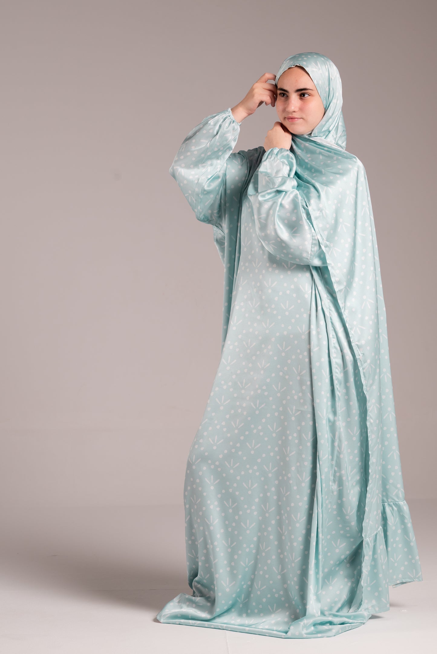 Mint soft satin esdal with bandana
