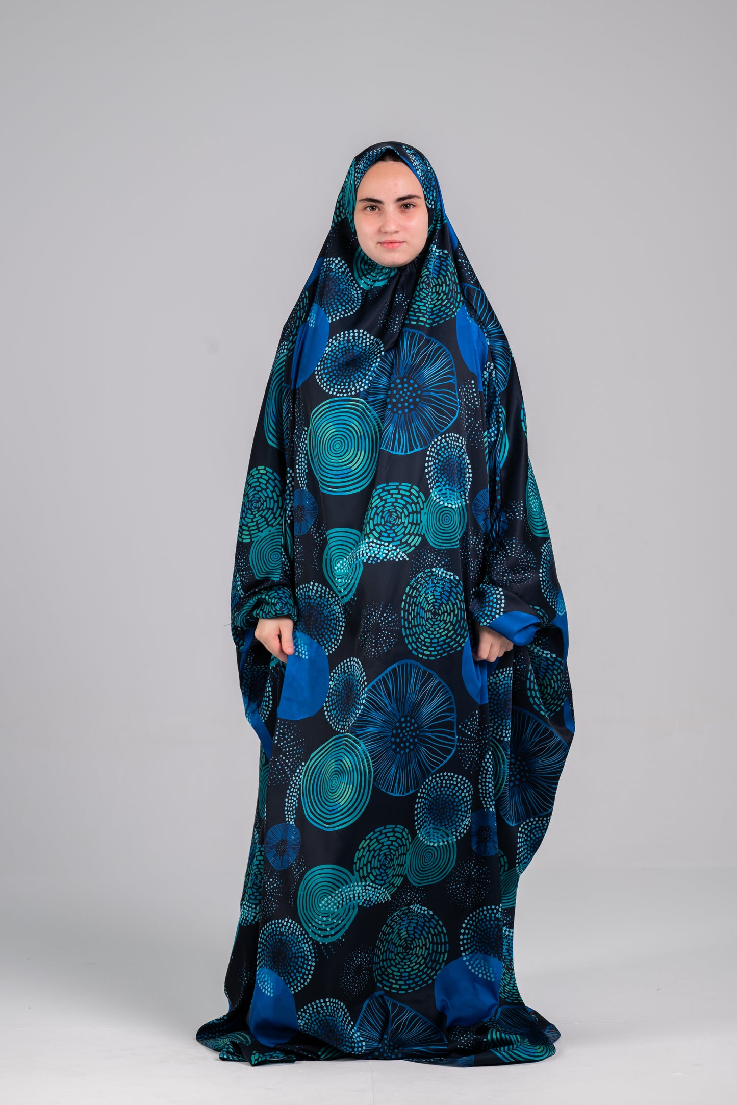 Midnight bloom printed soft satin Cap Esdal